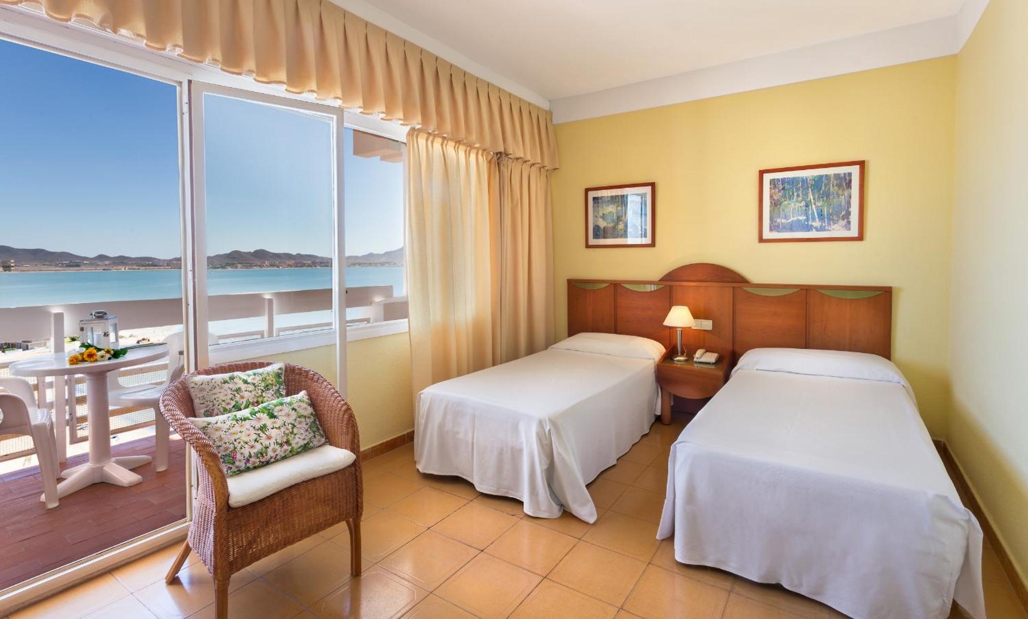 Twin Room Terrace,1431714325:JPEG
