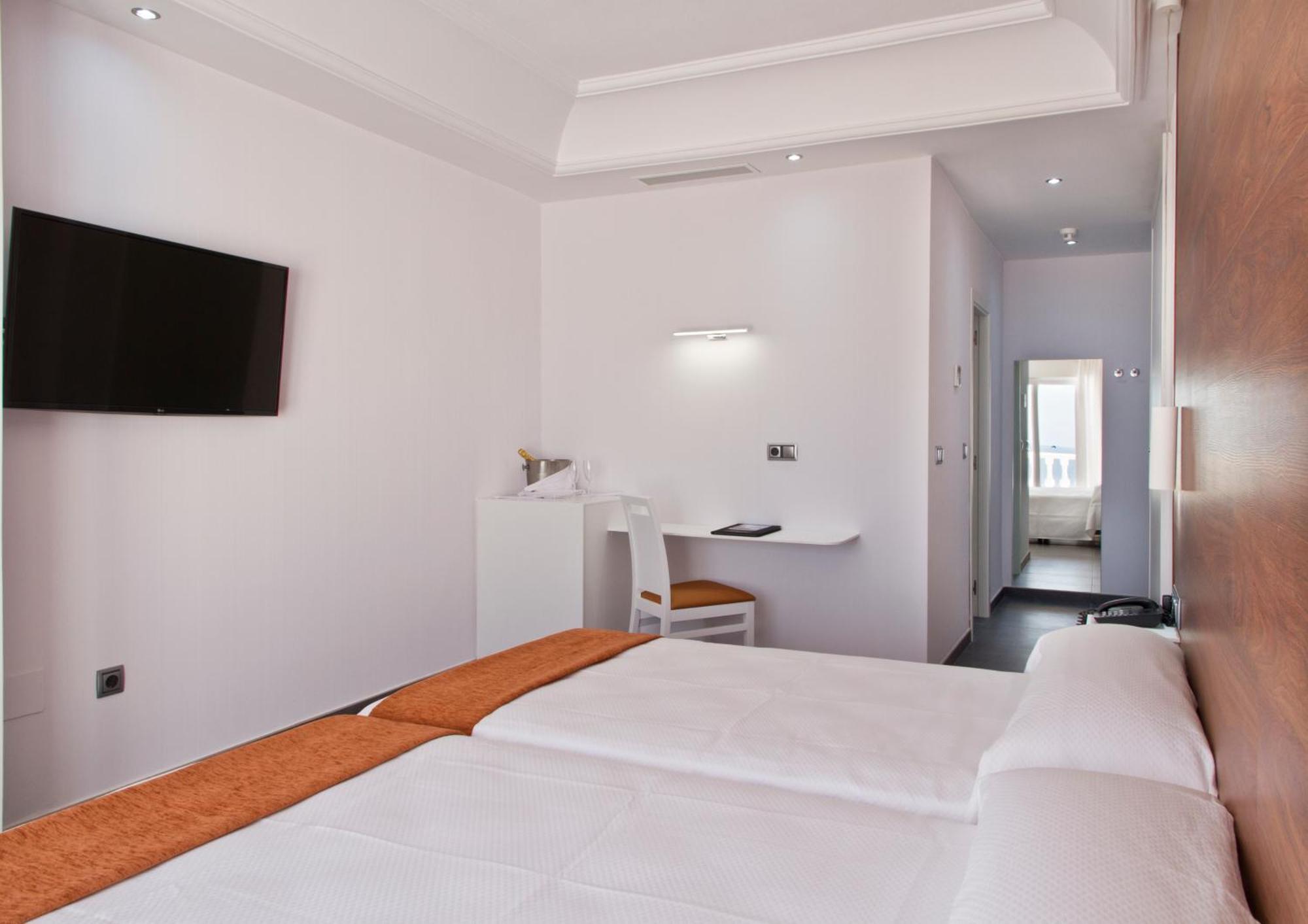 Twin Room Terrace