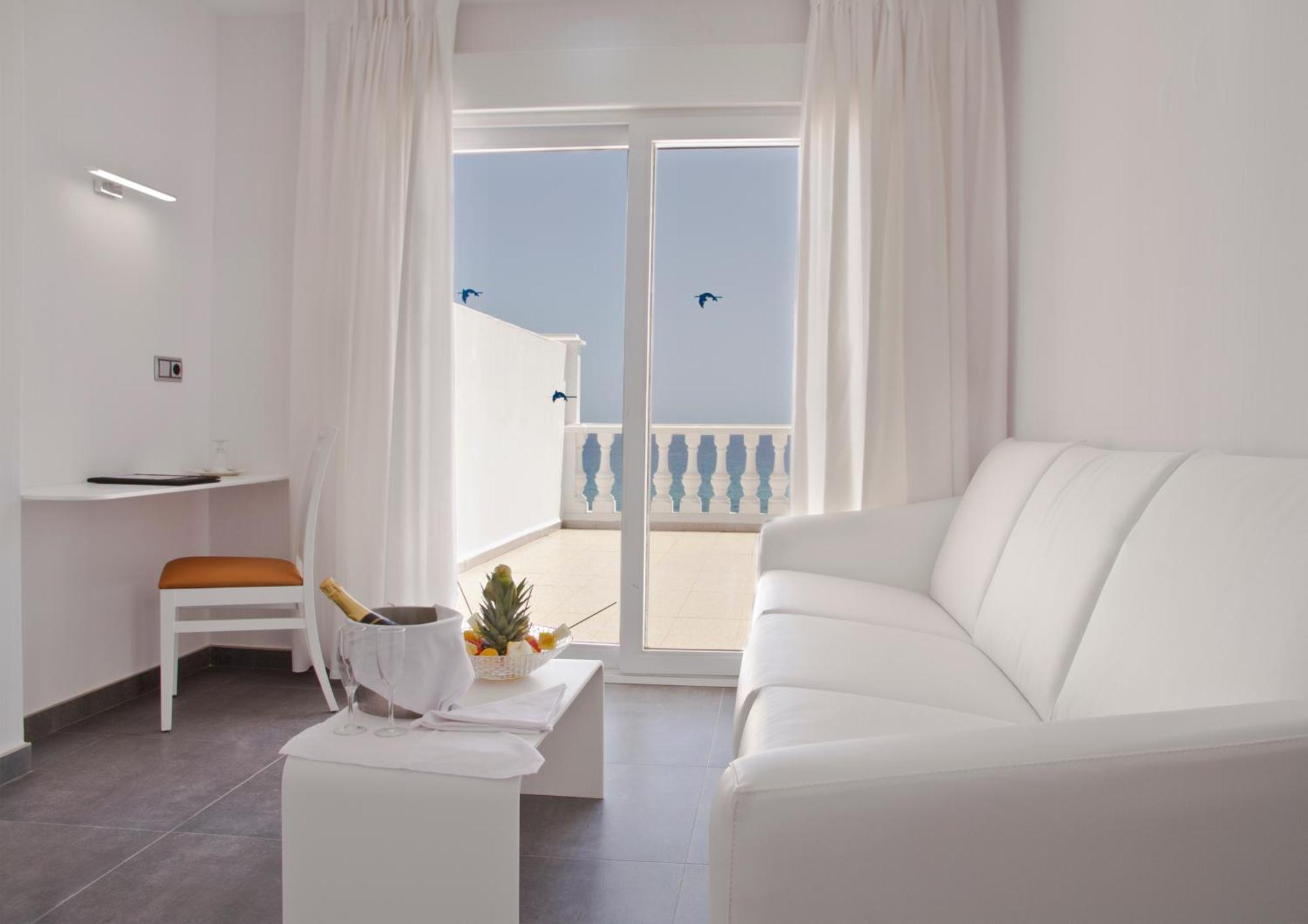 Junior Suite Sea View,1552720363:JPEG